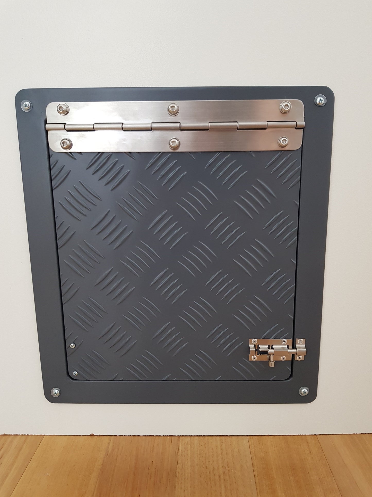 Dog Door - Medium